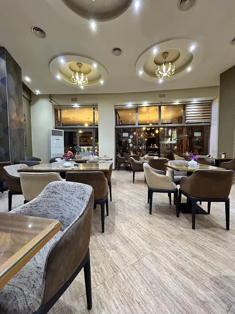 Speranza Cafe Gallery 1