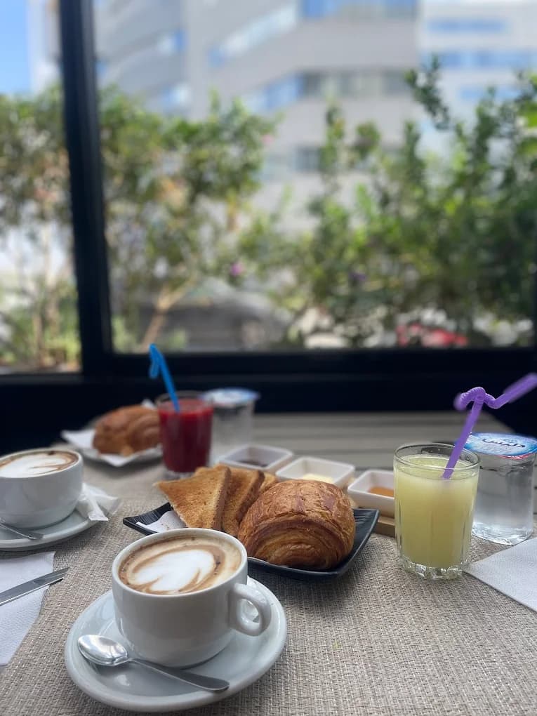 Speranza Cafe Gallery 5