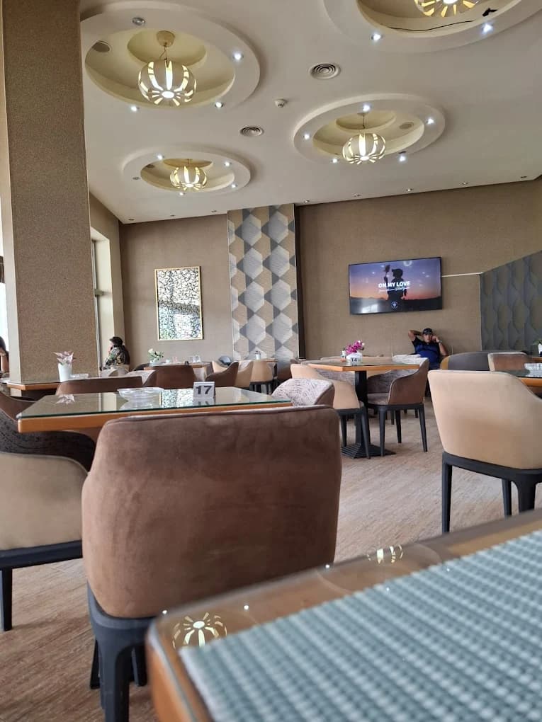 Speranza Cafe Gallery 6